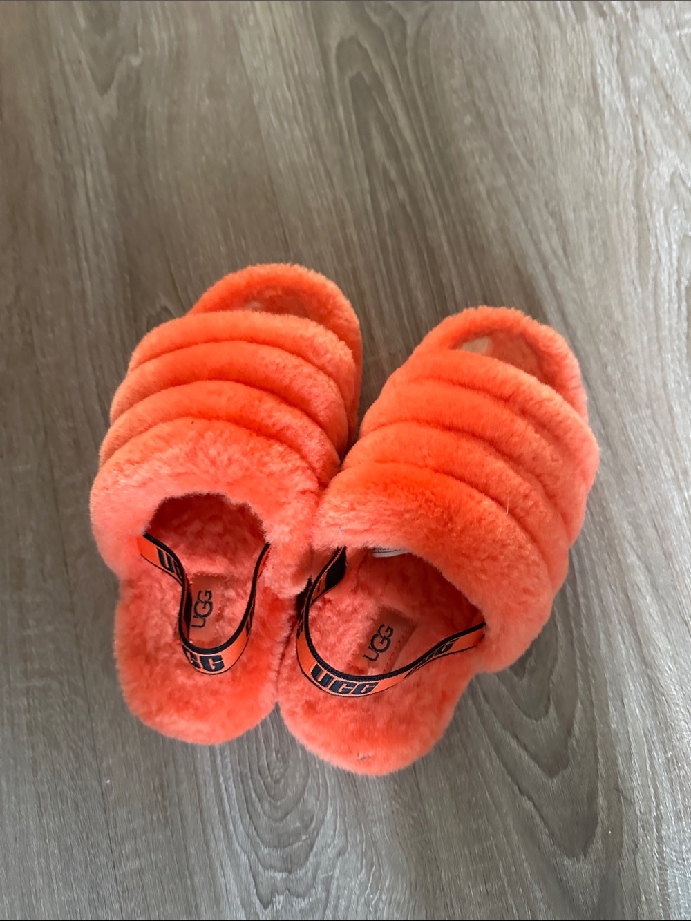 UGG Kids Fuzzy Slide Sandals in Vibrant Orange